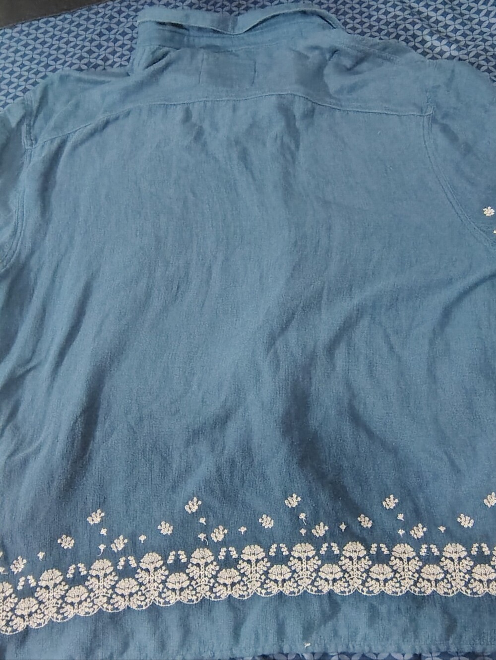 Hollister Men's Boxy Fit Linen-Blend Embroidered Boho Short Sleeve Shirt - XL - Picture 2 of 7